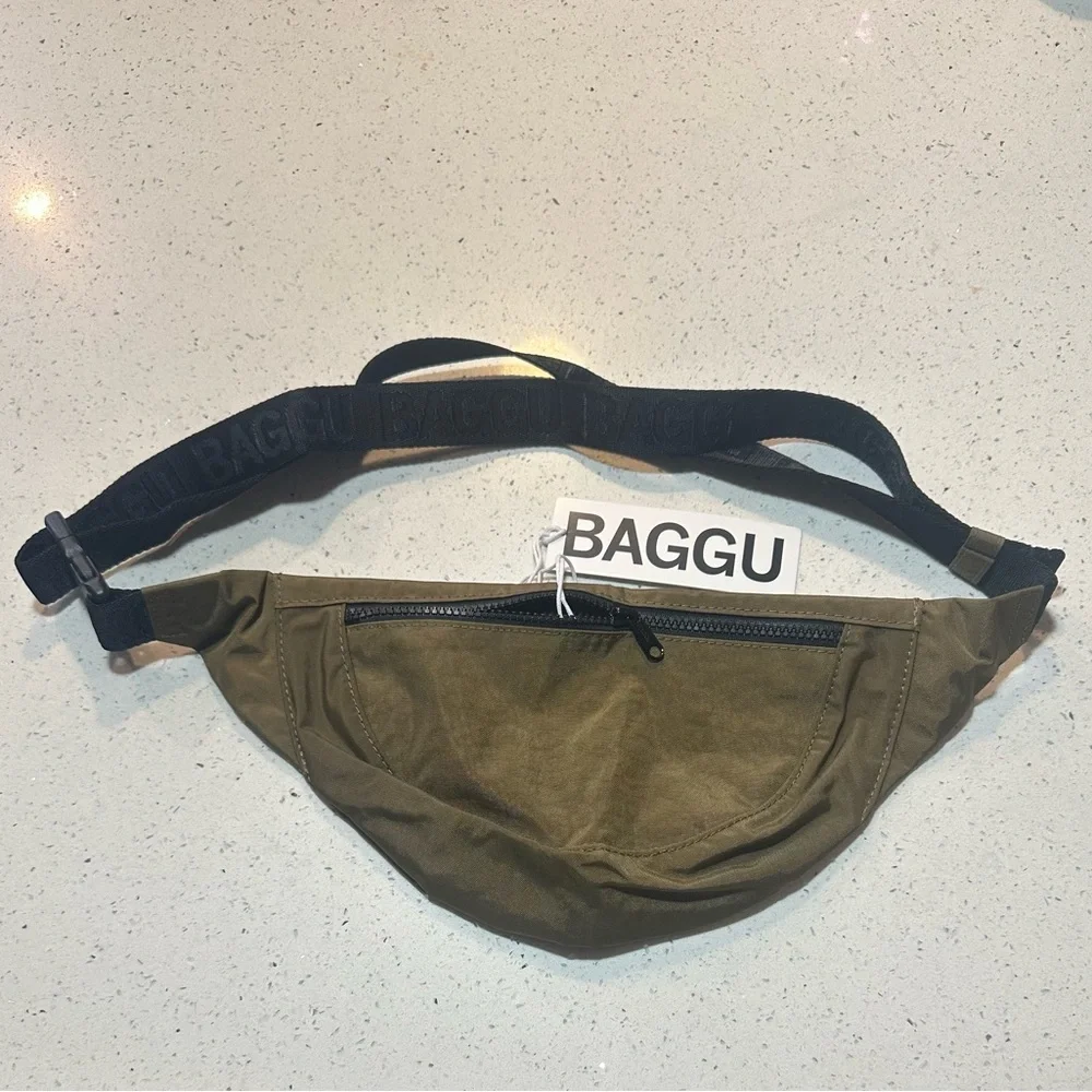 New! BAGGU Crescent Fanny Pack / sling bag in seaweed - new with tags! - Picture 13 of 16